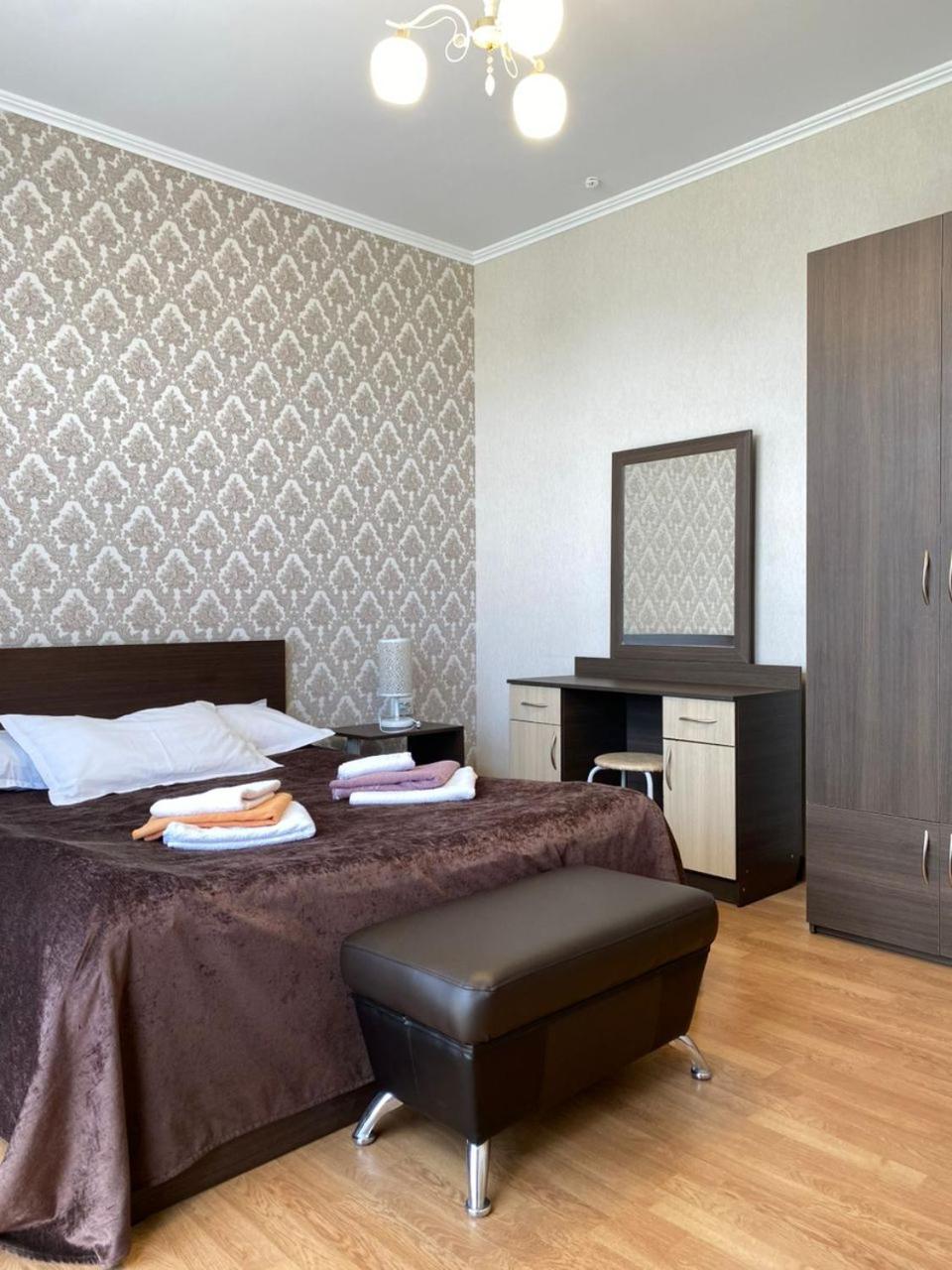 Tri Korony Hotel Cholpon-Ata Ngoại thất bức ảnh
